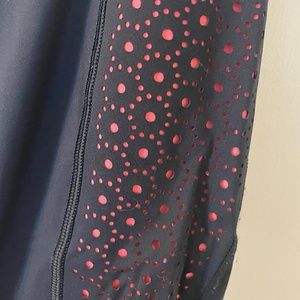 Lululemon Black/Pink Crops